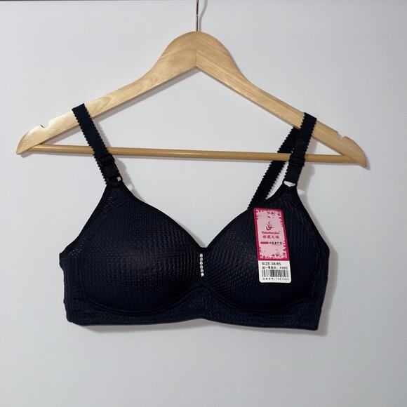 Black adjustable strap bra women’s size 38A NWT - Picture 1 of 7